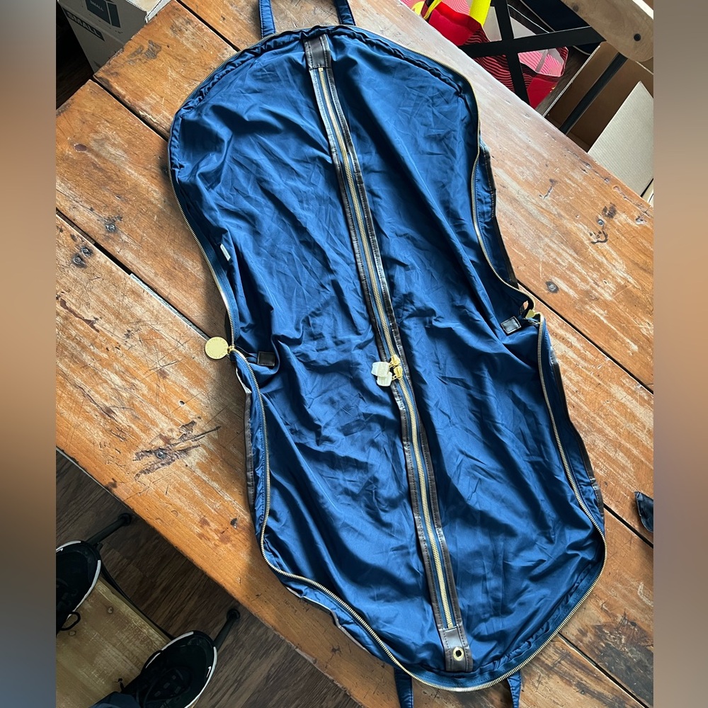 Stella McCartney Gold and Blue Travel Garment Bag with Leather Trim. New!! - Picture 6 of 6
